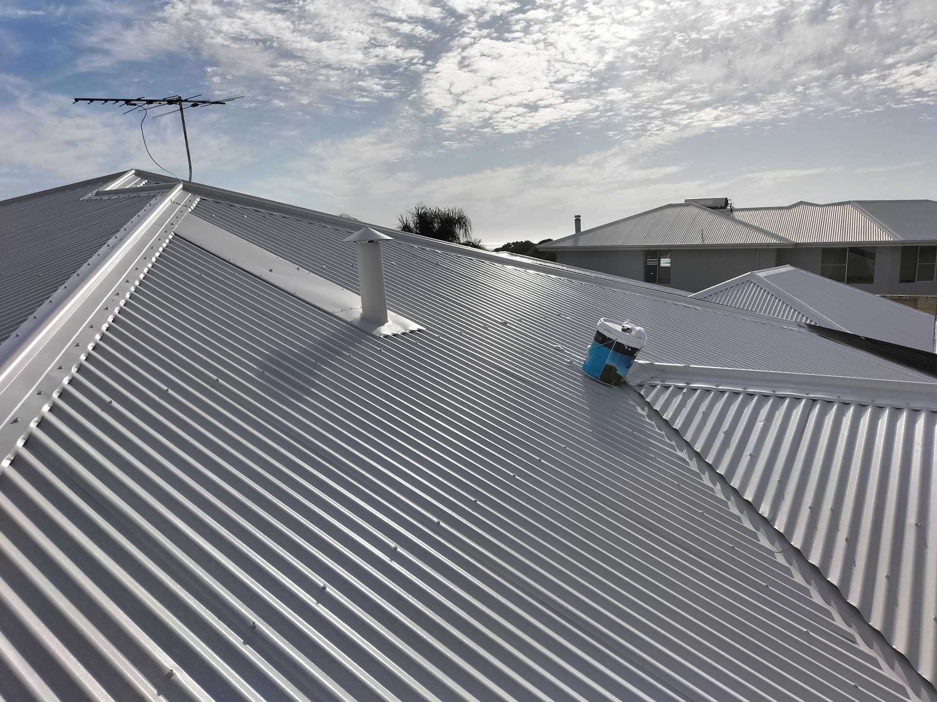 Bring Your Tin Roof Back to Life!